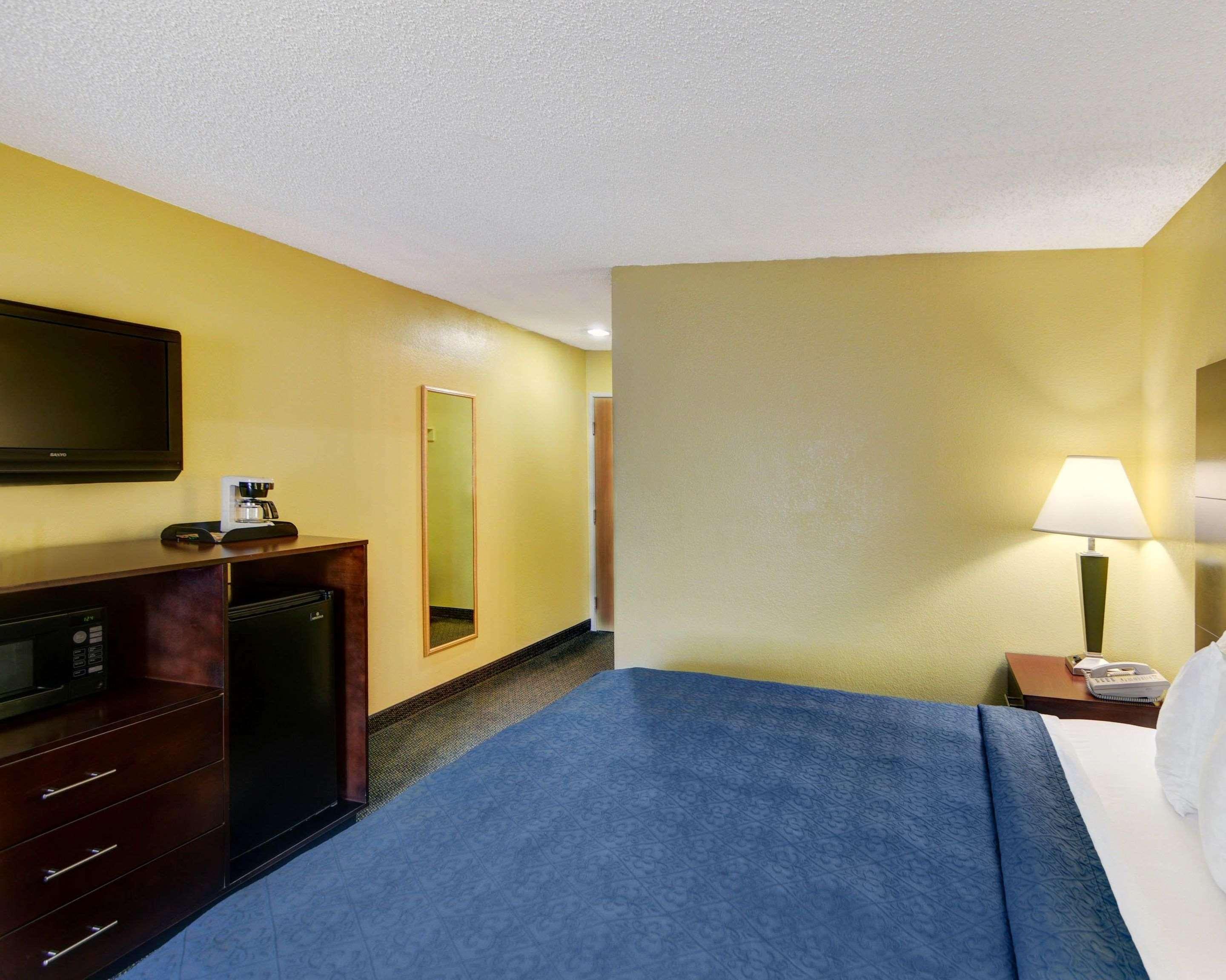 Quality Inn & Suites Grand Prairie Esterno foto