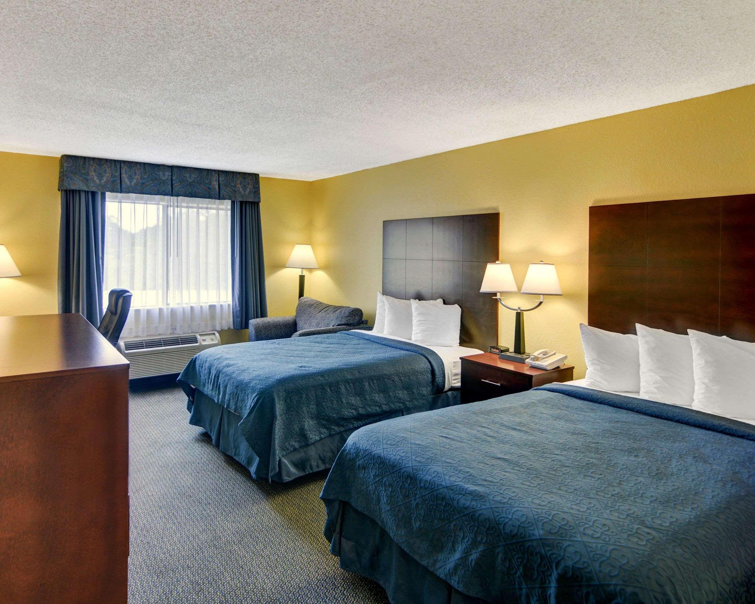 Quality Inn & Suites Grand Prairie Esterno foto